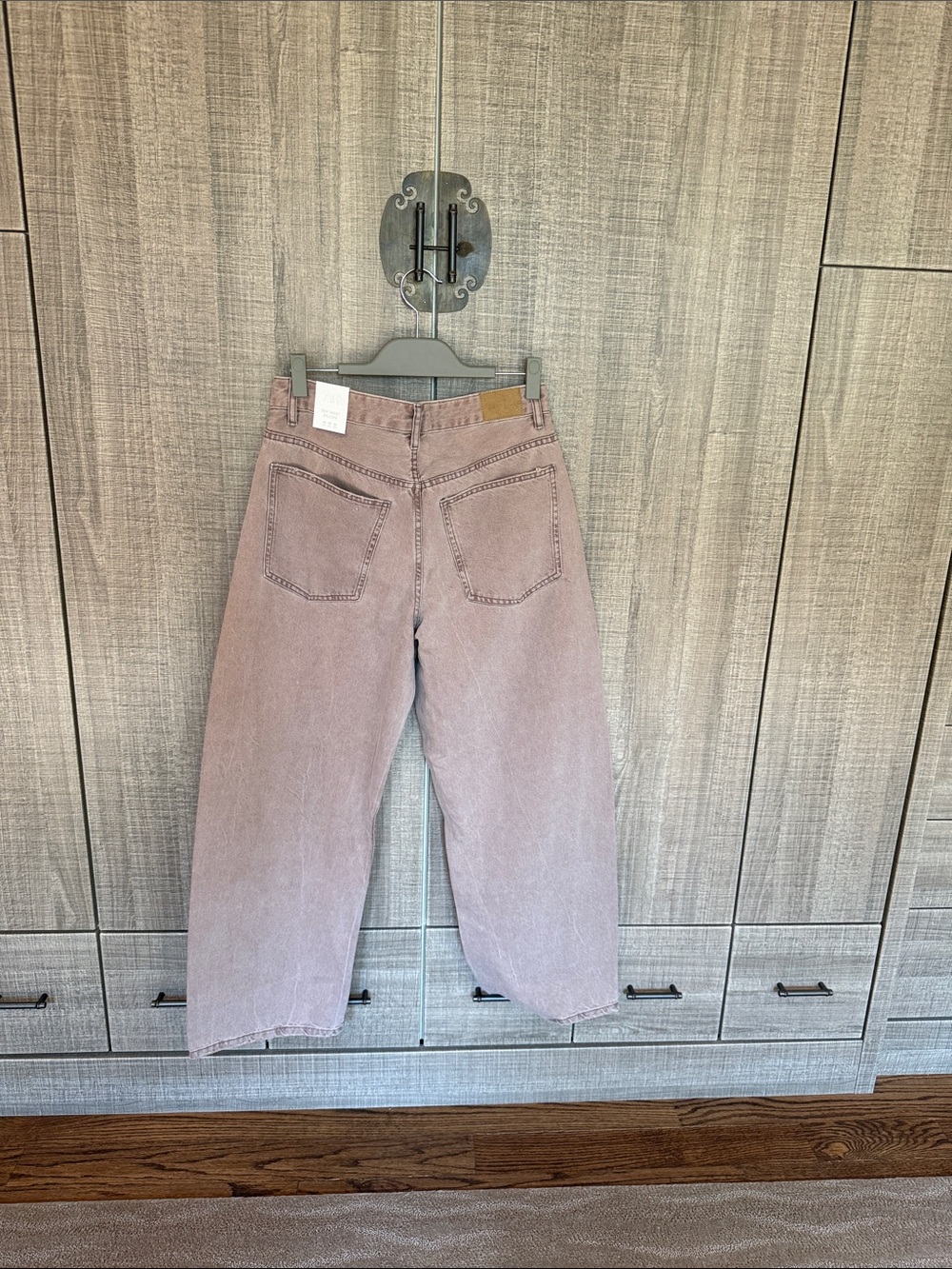 Zara Mid Rise Baggy Balloon Jeans - Picture 15 of 17